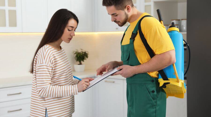 Professional pest control services in Azle